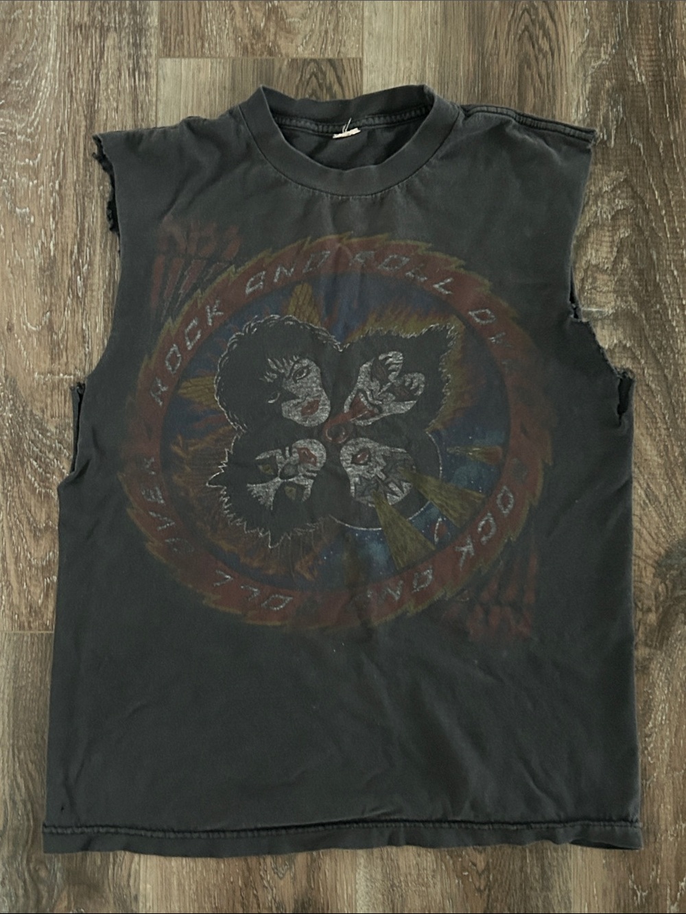 Vintage Kiss Sleeveless T Shirt